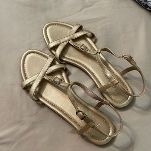 J Crew sandals Brand New never worn no box women’s size 9.5 gold CUTE ⭐️✨🌟
